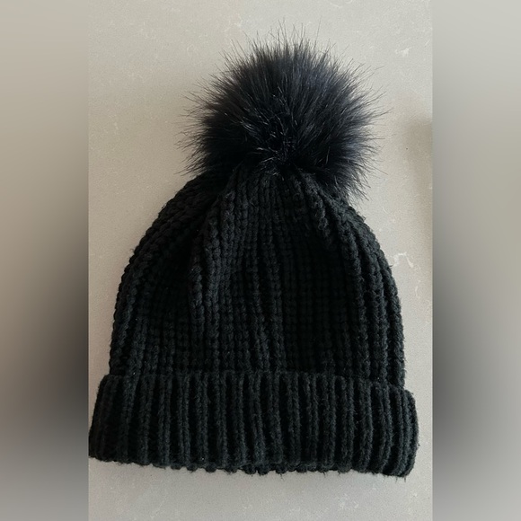 LIKE NEW - 2 Winter Beanie Bundle — Kyi Kyi Burgundy + RW&CO Black - $135 Value - Picture 5 of 5